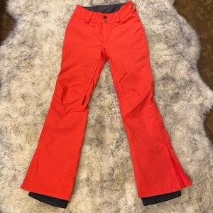 Women’s snowboard pants